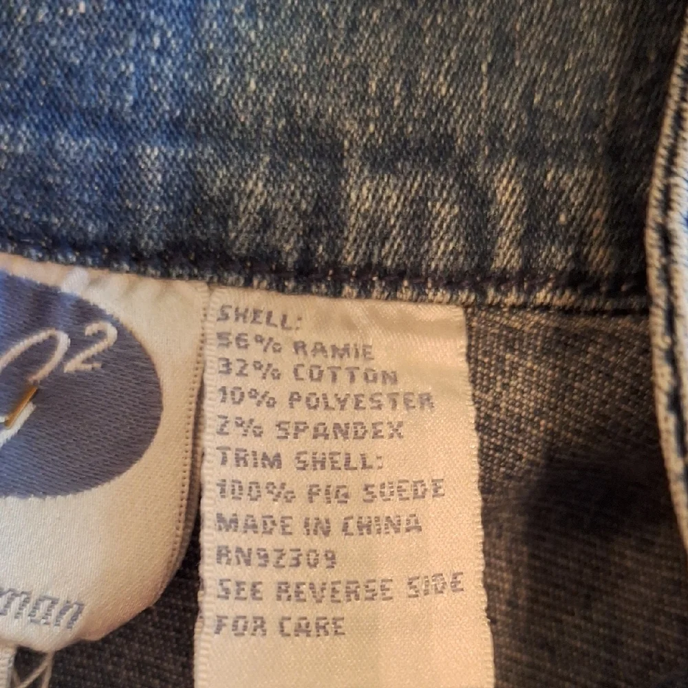DG2 by Diane Gilman Blue and Brown Denim Jacket. Excellent Condion NWT Size XS - Picture 11 of 12